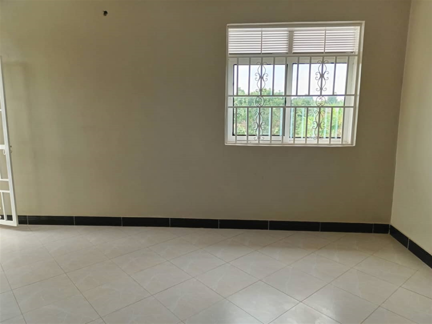 Storeyed house for sale in Bweyakajjansi Wakiso