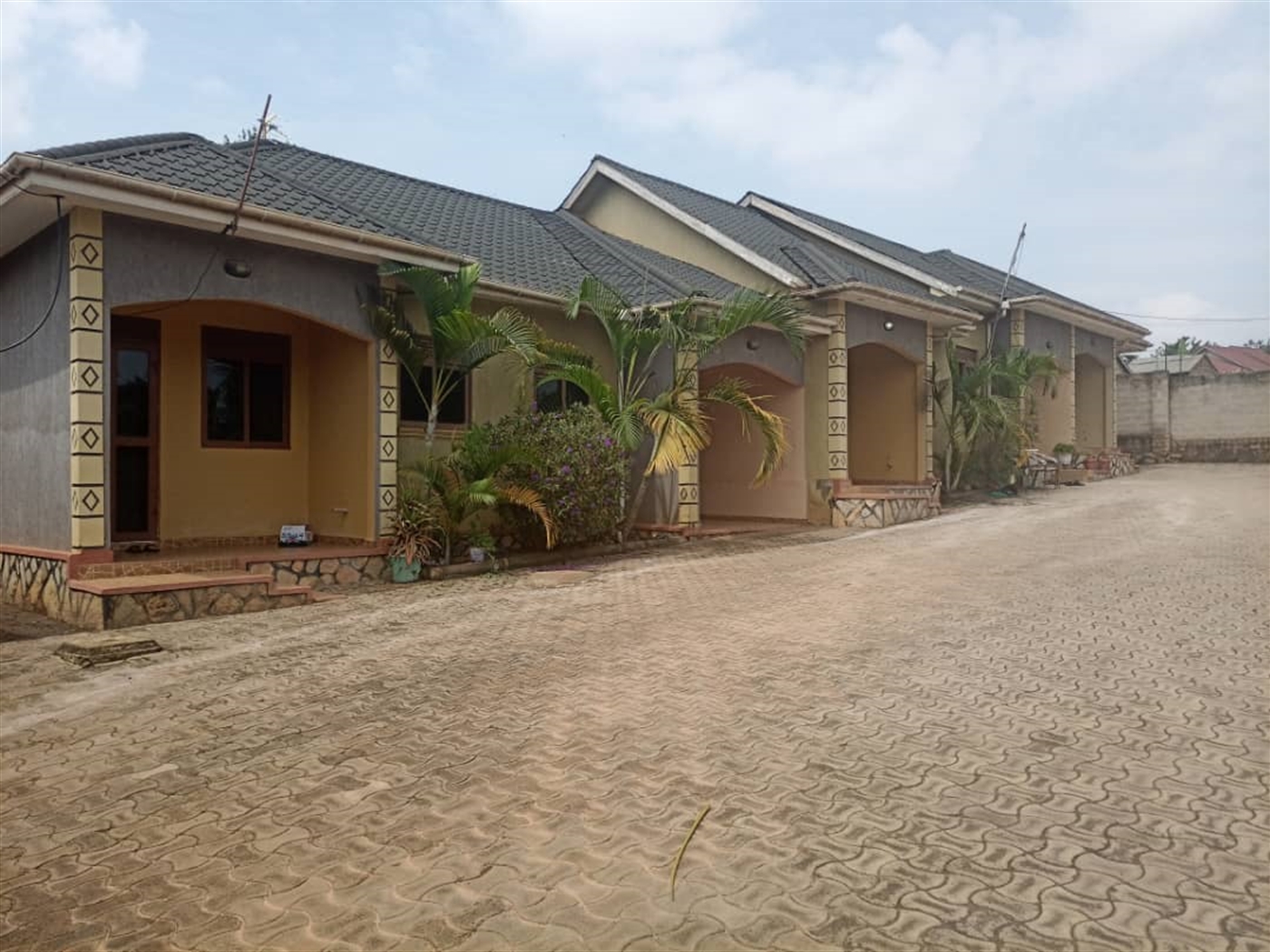 Rental units for sale in Kirabulindo Wakiso