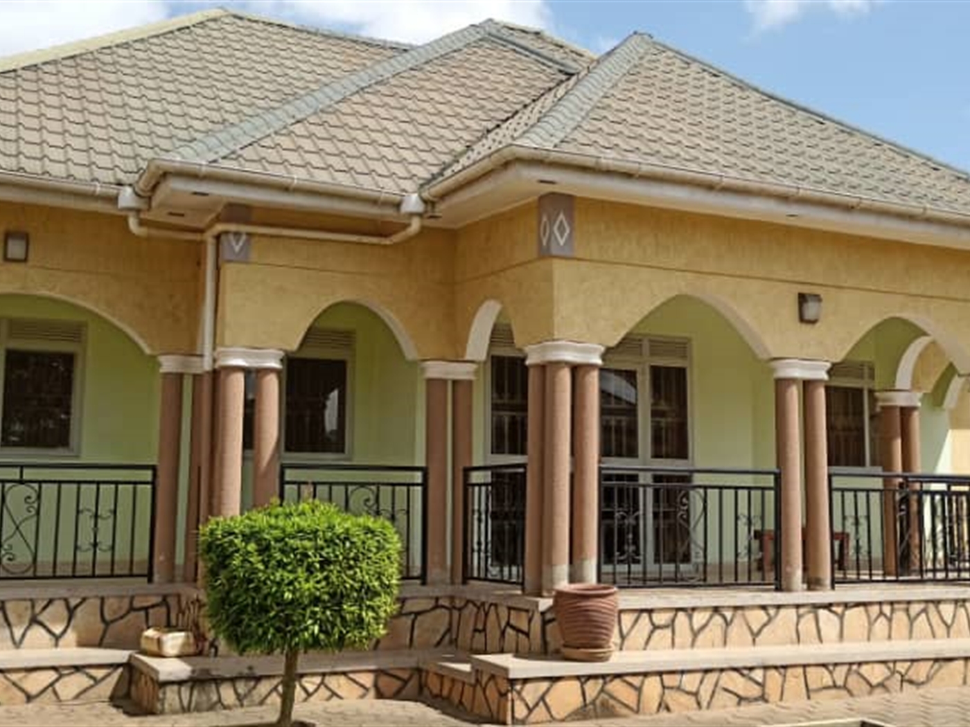 Bungalow for rent in Janda Wakiso