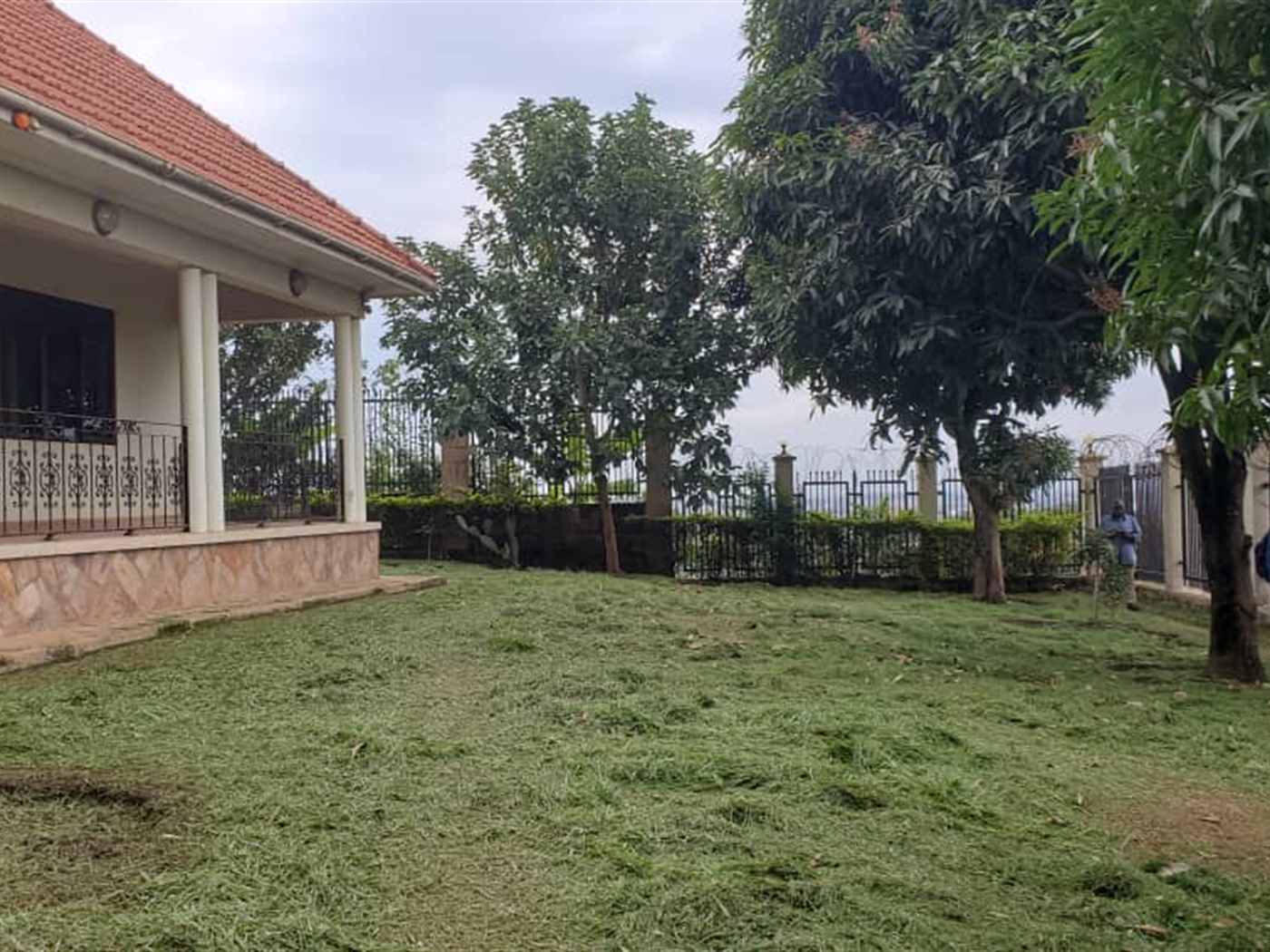 Bungalow for sale in Kisaasi Wakiso