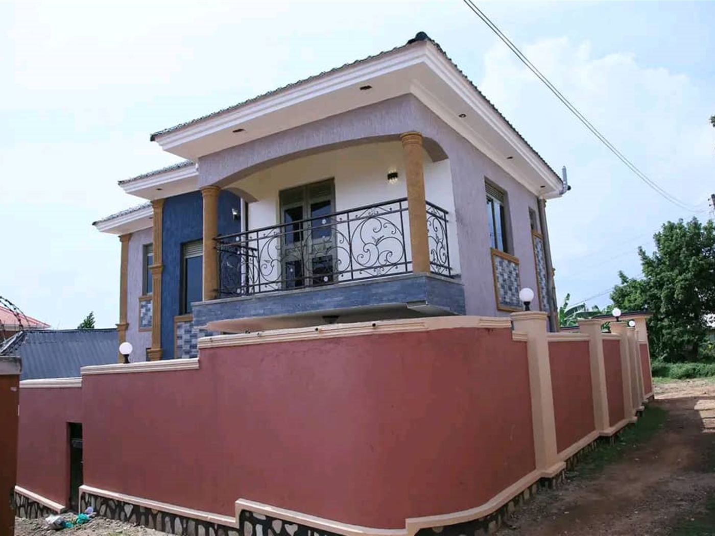 Storeyed house for sale in Nansana Wakiso