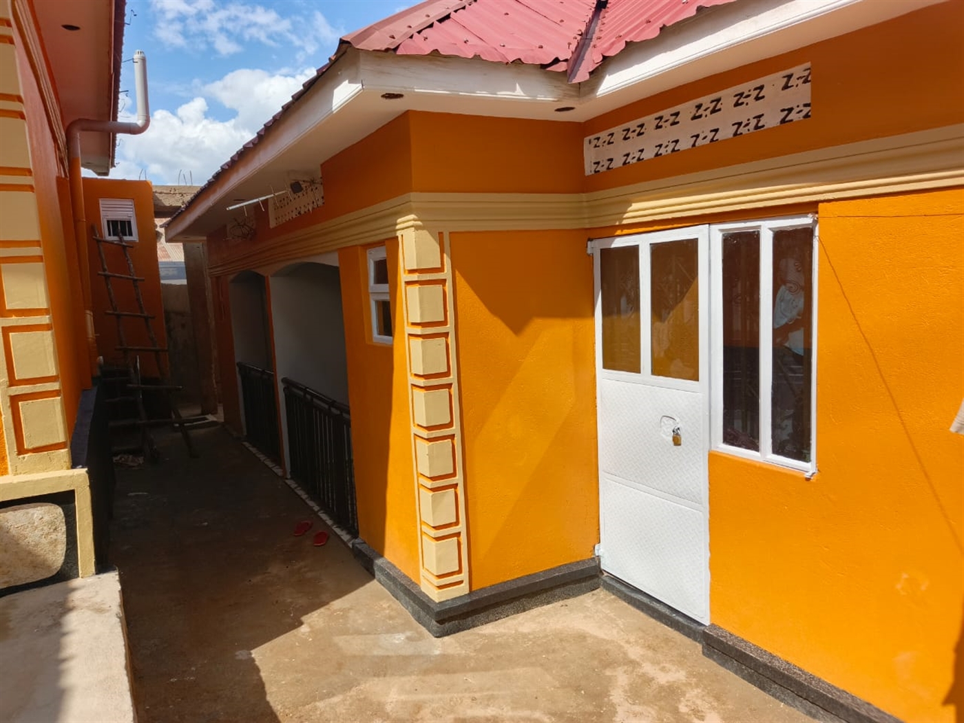 Bungalow for sale in Nansana Wakiso