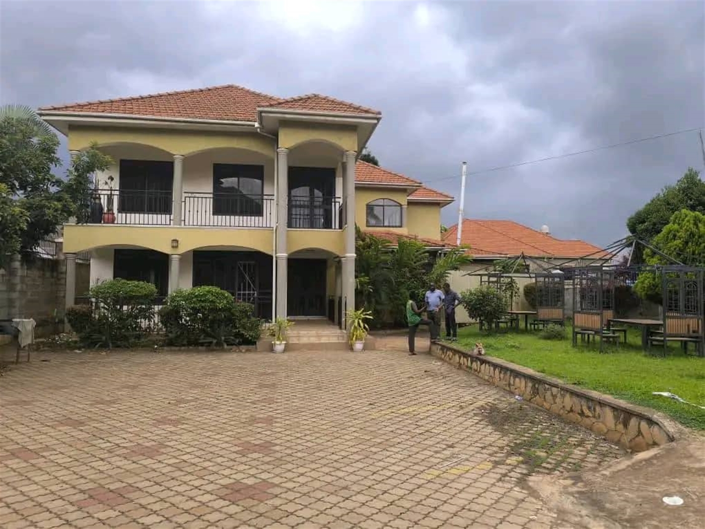 Storeyed house for sale in Munyonyo Kampala