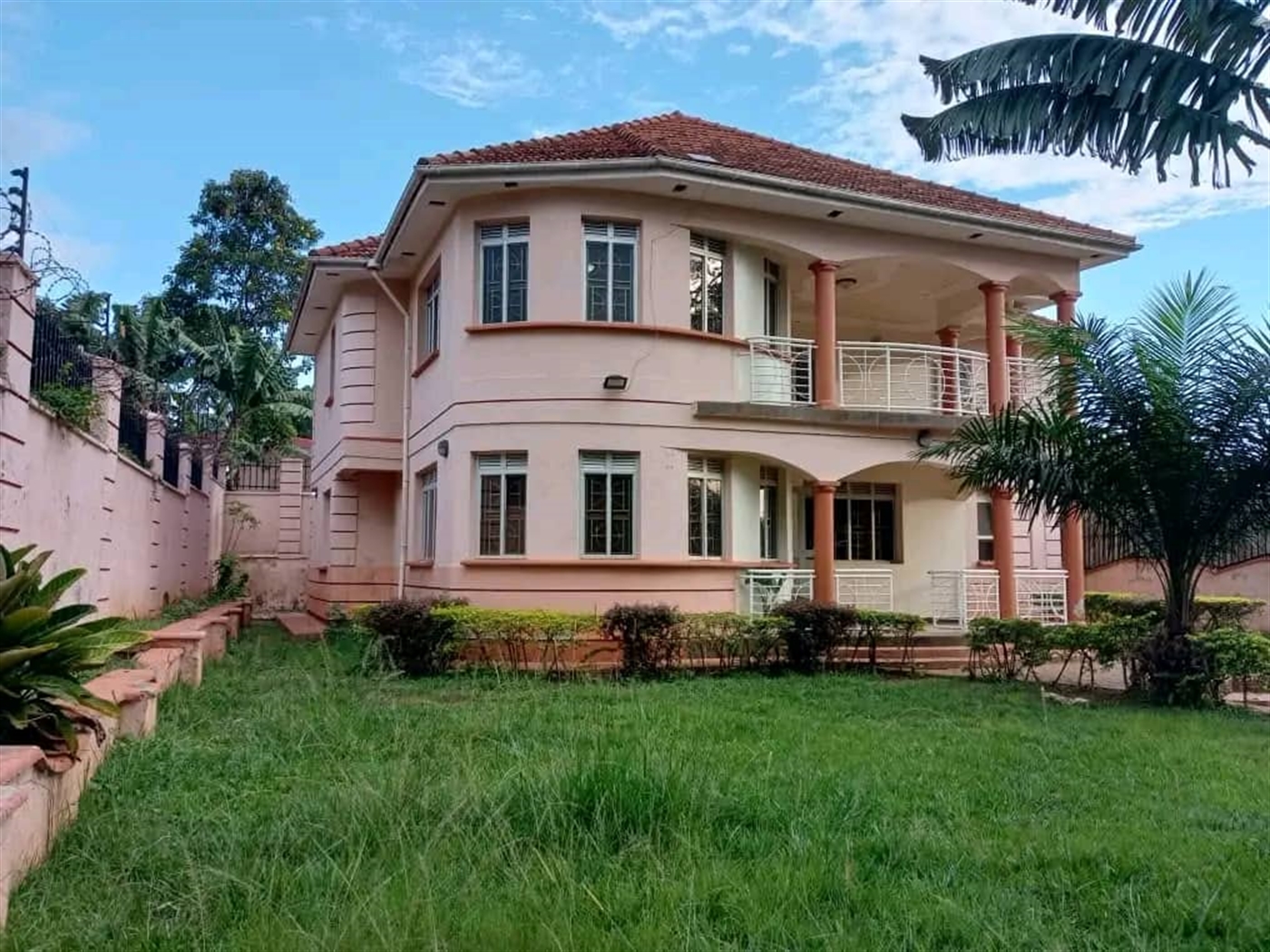 Storeyed house for sale in Entebbe Wakiso