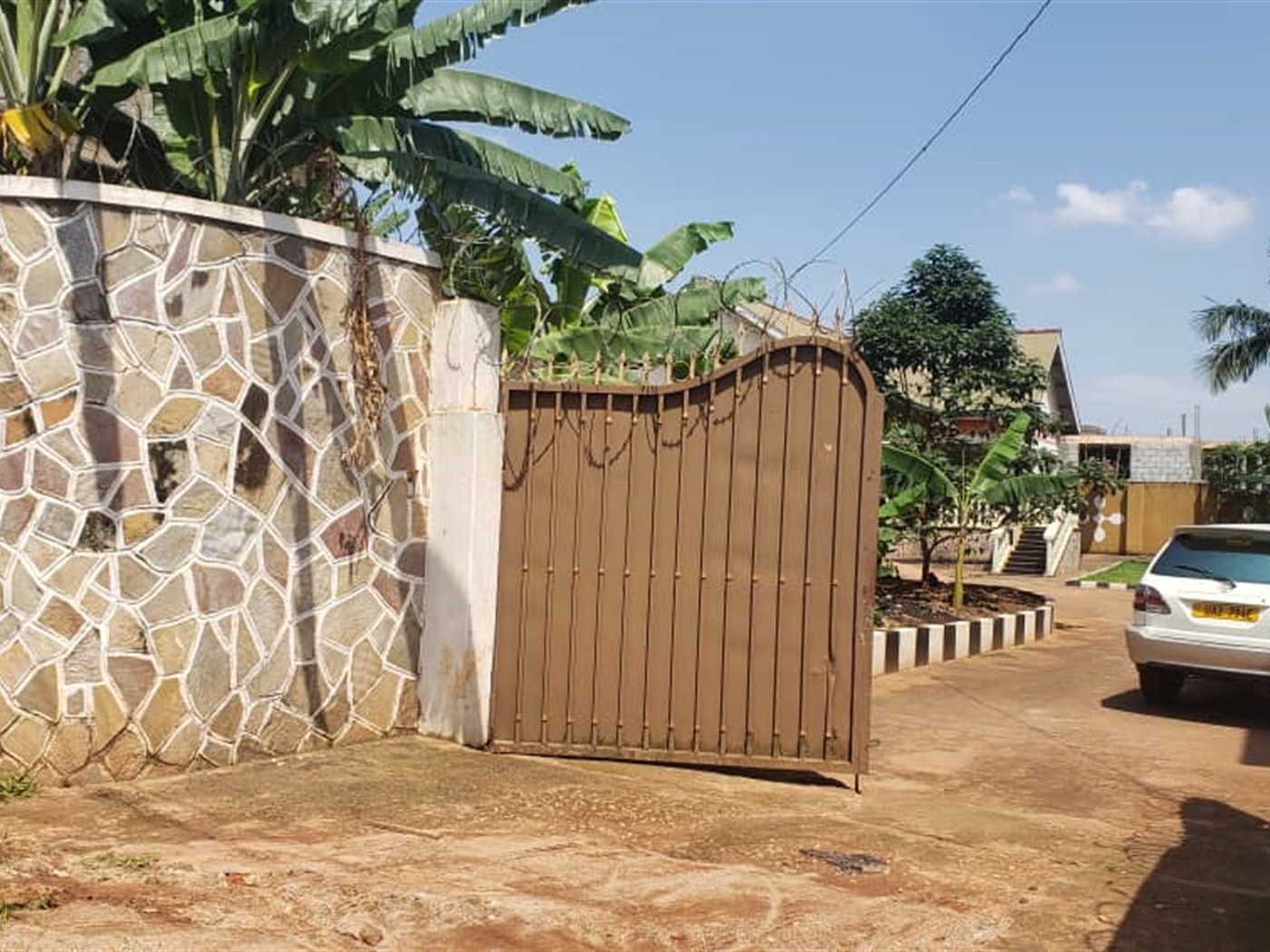 Bungalow for sale in Zana Wakiso