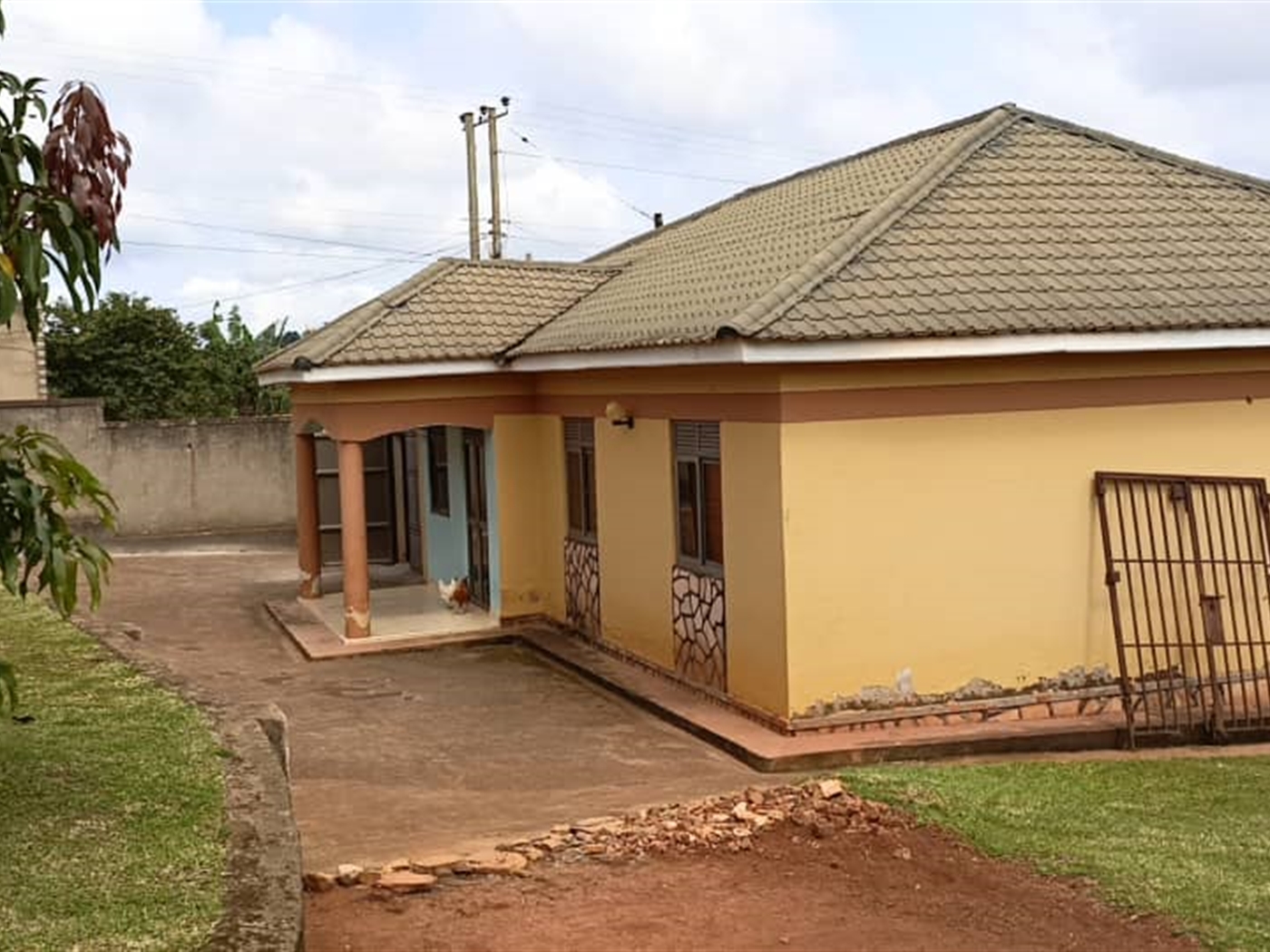 Bungalow for sale in Nansana Wakiso