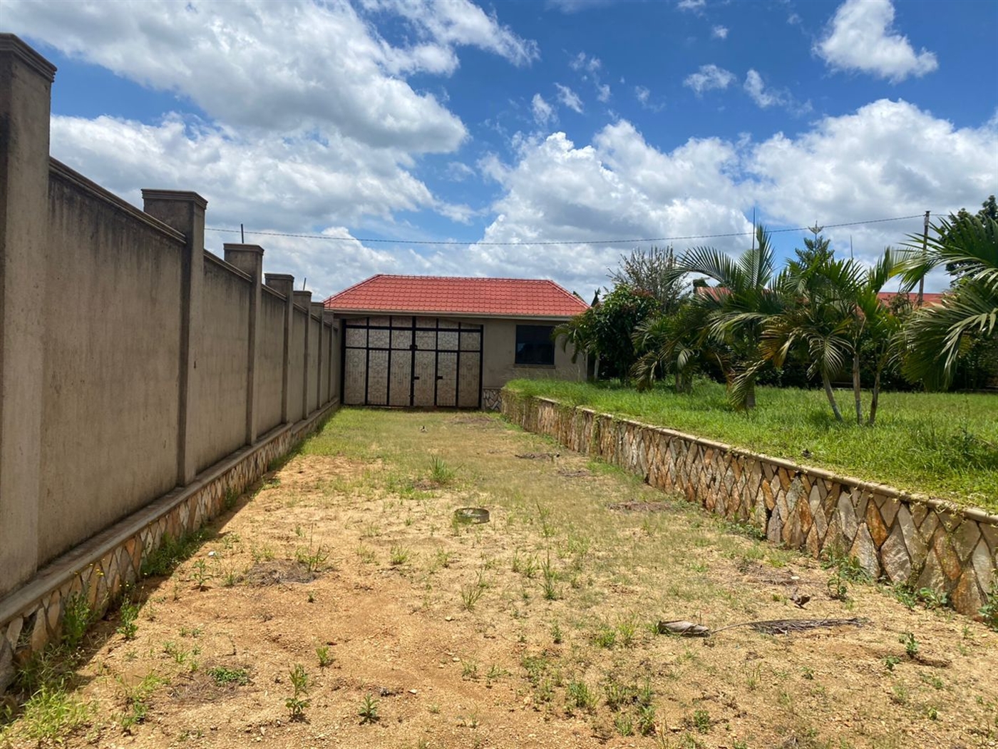 Bungalow for sale in Kira Wakiso