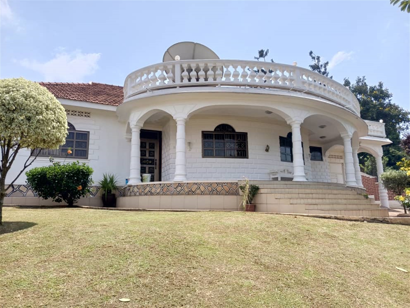 Mansion for sale in Makindye Kampala