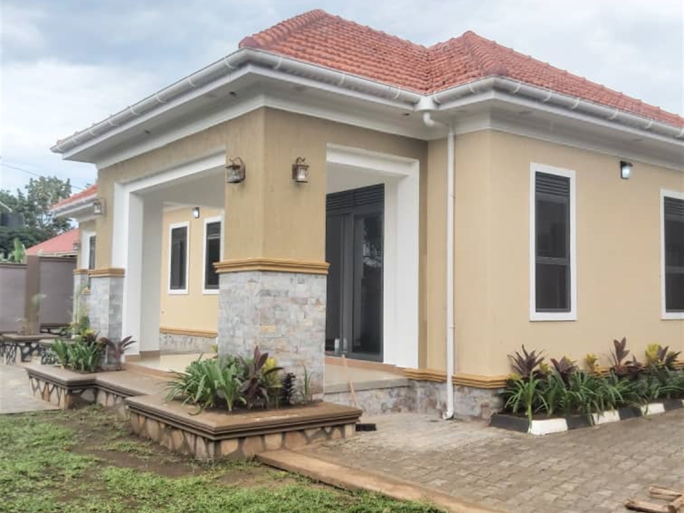 Bungalow for sale in Bwebajja Wakiso