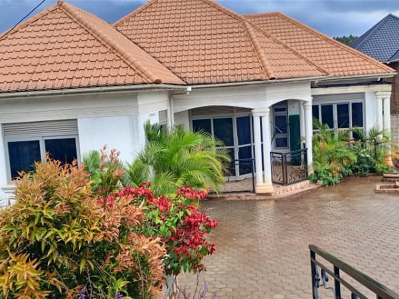 Bungalow for sale in Kitende Wakiso