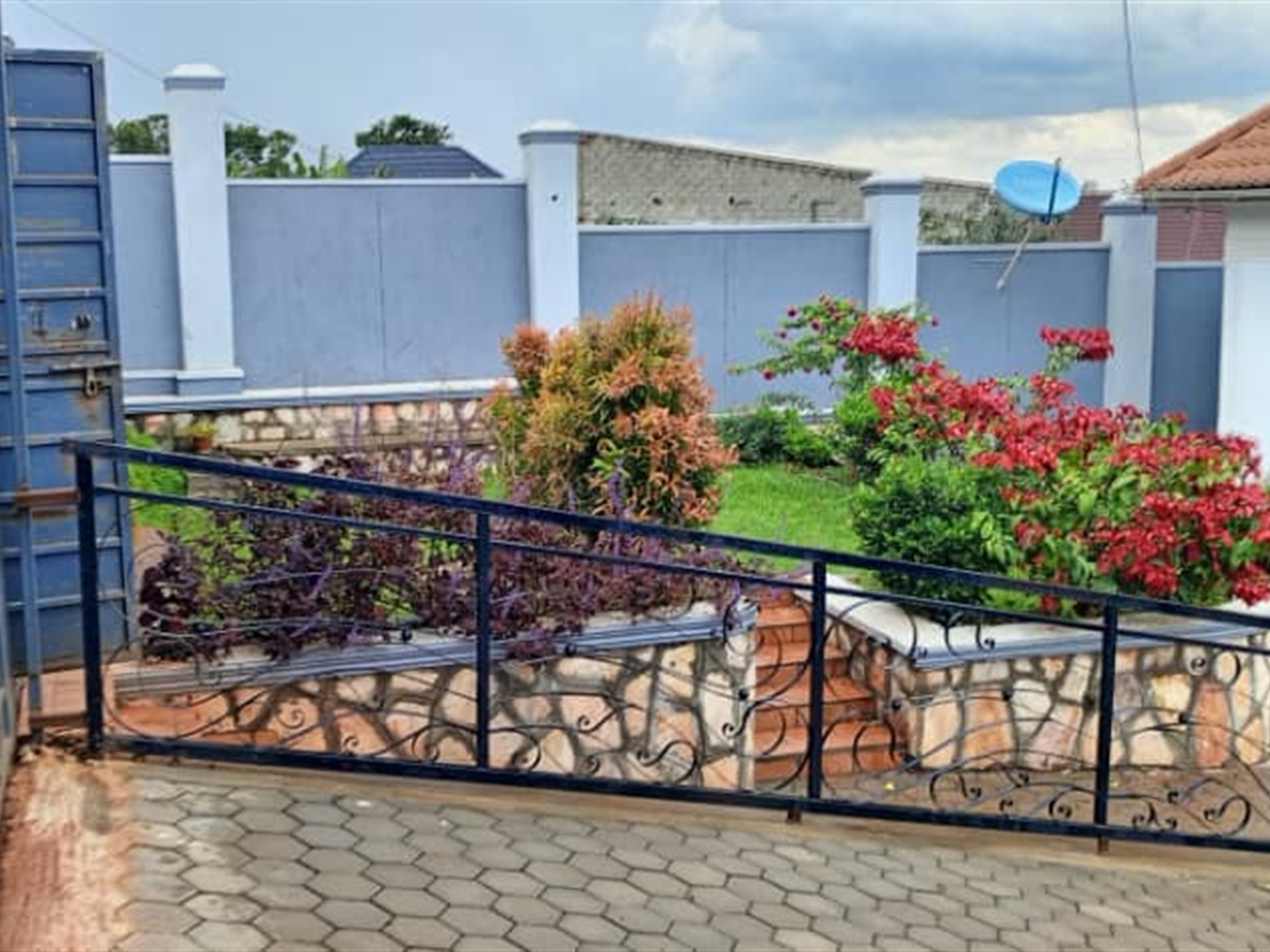 Bungalow for sale in Kitende Wakiso