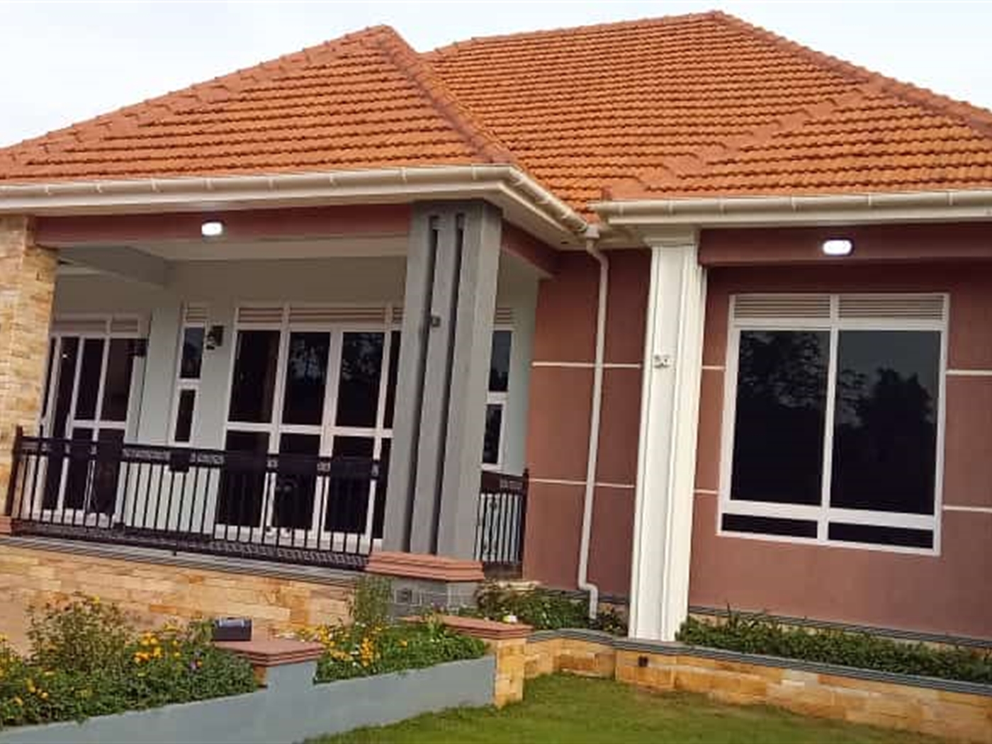 Bungalow for sale in Kitende Wakiso