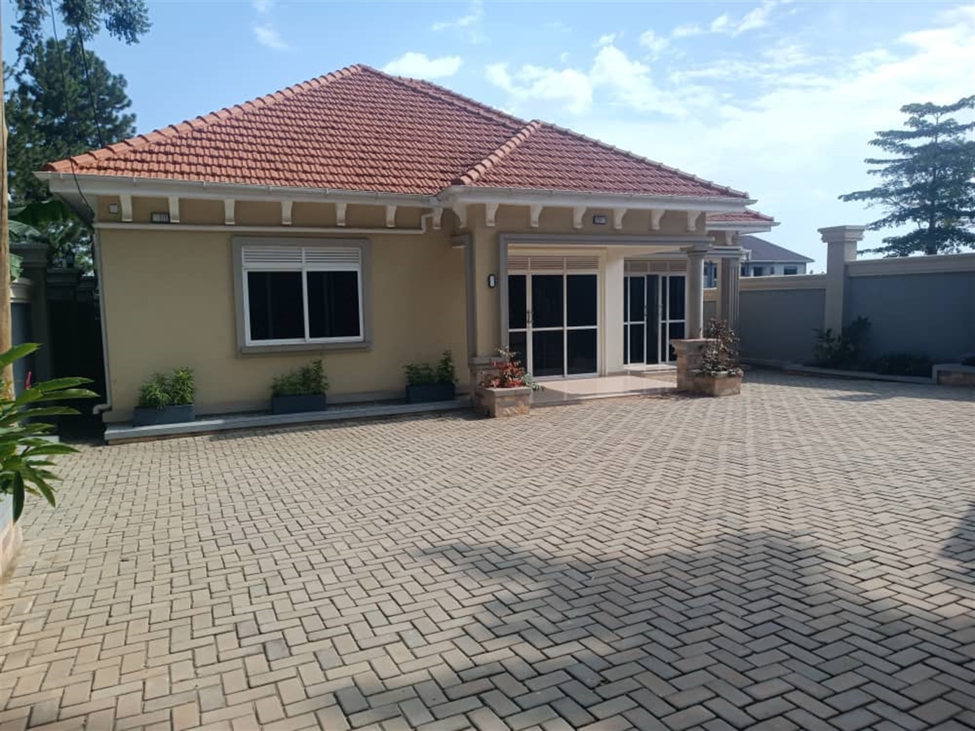 Bungalow for sale in Namugongo Wakiso