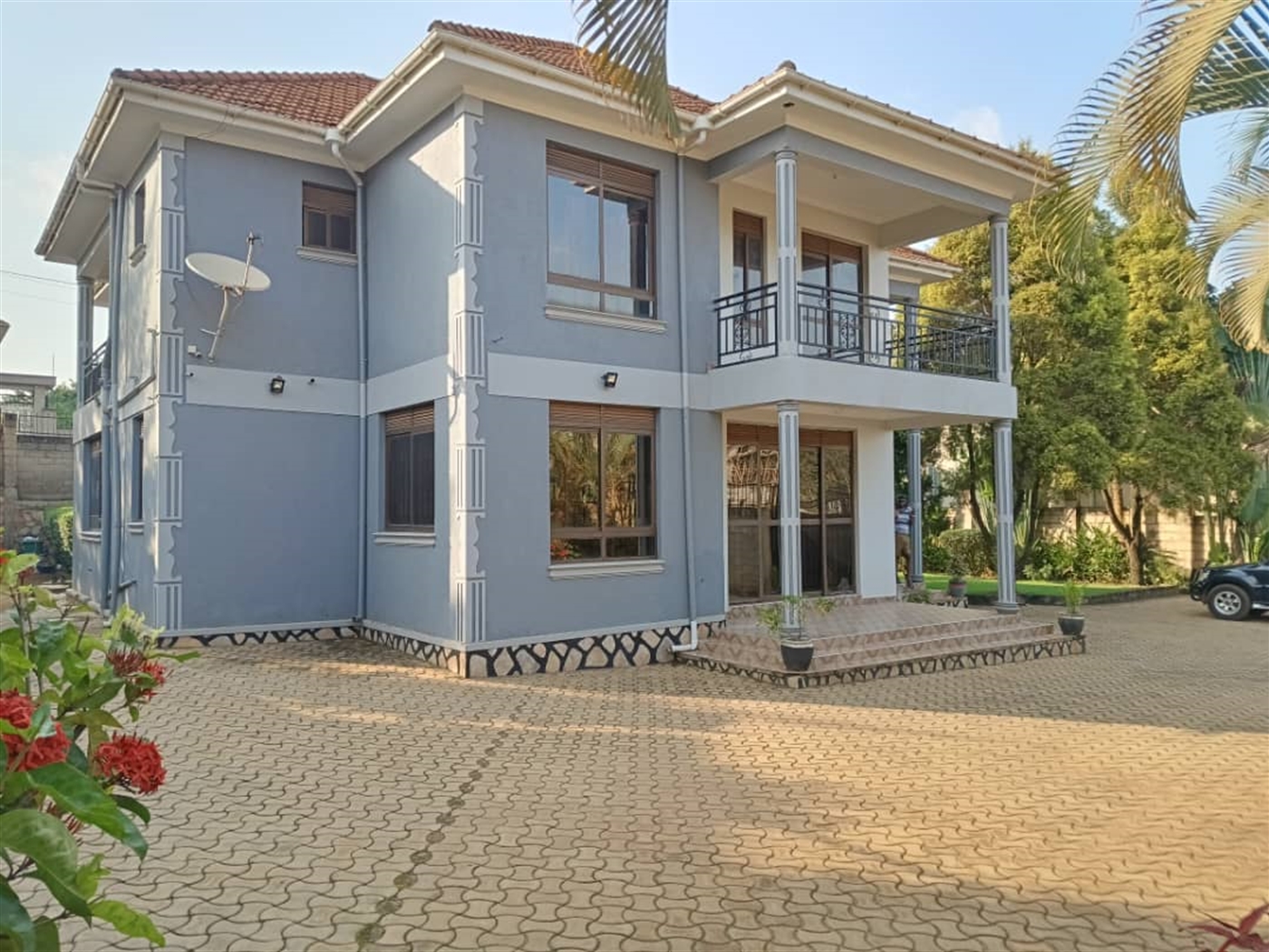 Storeyed house for sale in Kira Wakiso