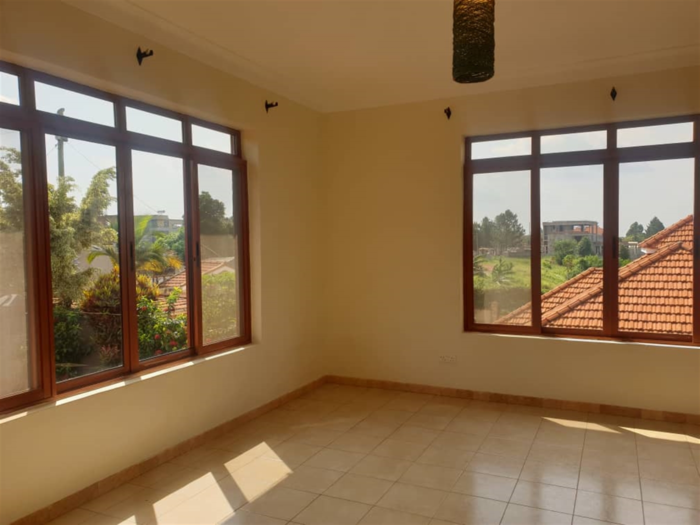 Storeyed house for sale in Bwebajja Wakiso