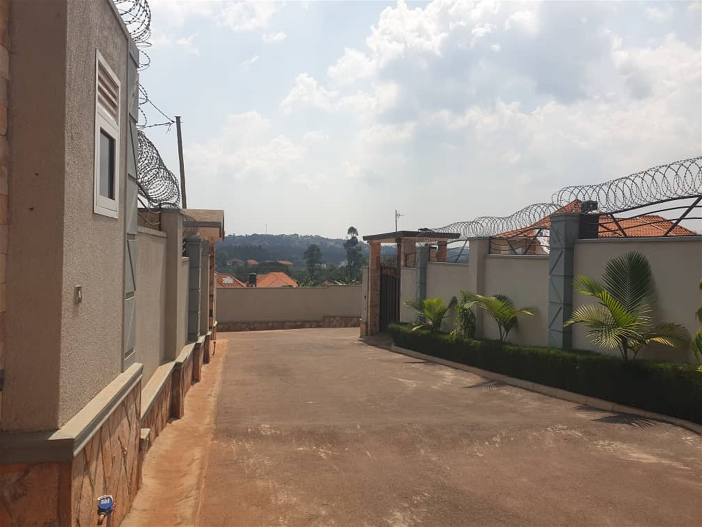 Storeyed house for sale in Bwebajja Wakiso