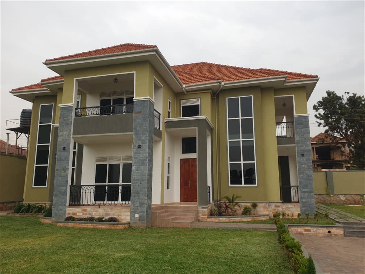 Storeyed house for sale in Kitende Wakiso