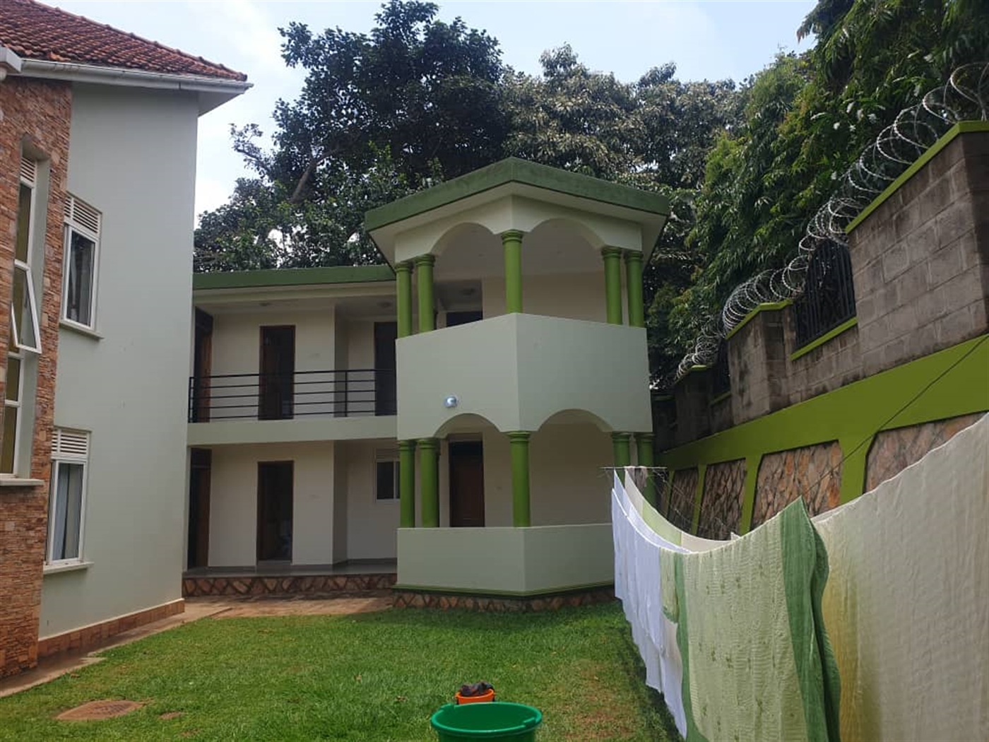 Storeyed house for rent in Lubowa Wakiso