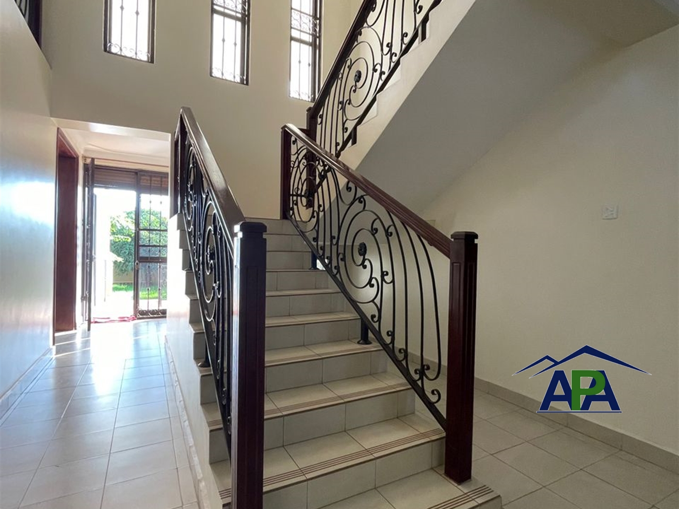 Storeyed house for rent in Lubowa Wakiso