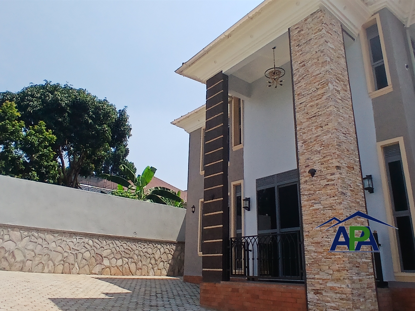 Storeyed house for sale in Katale Wakiso