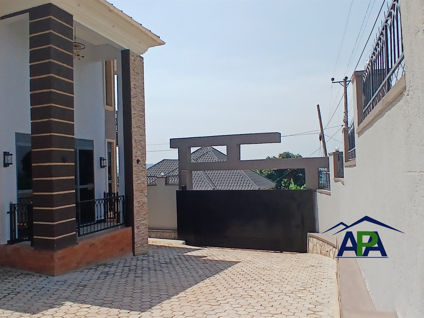 Storeyed house for sale in Katale Wakiso