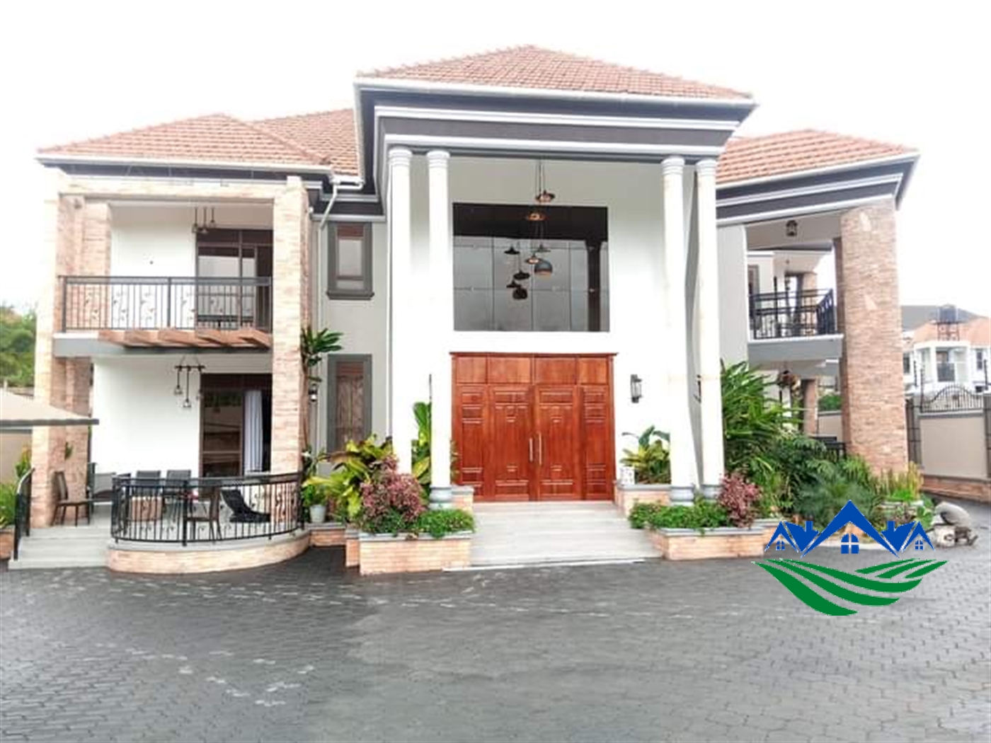 Mansion for sale in Kyanja Wakiso