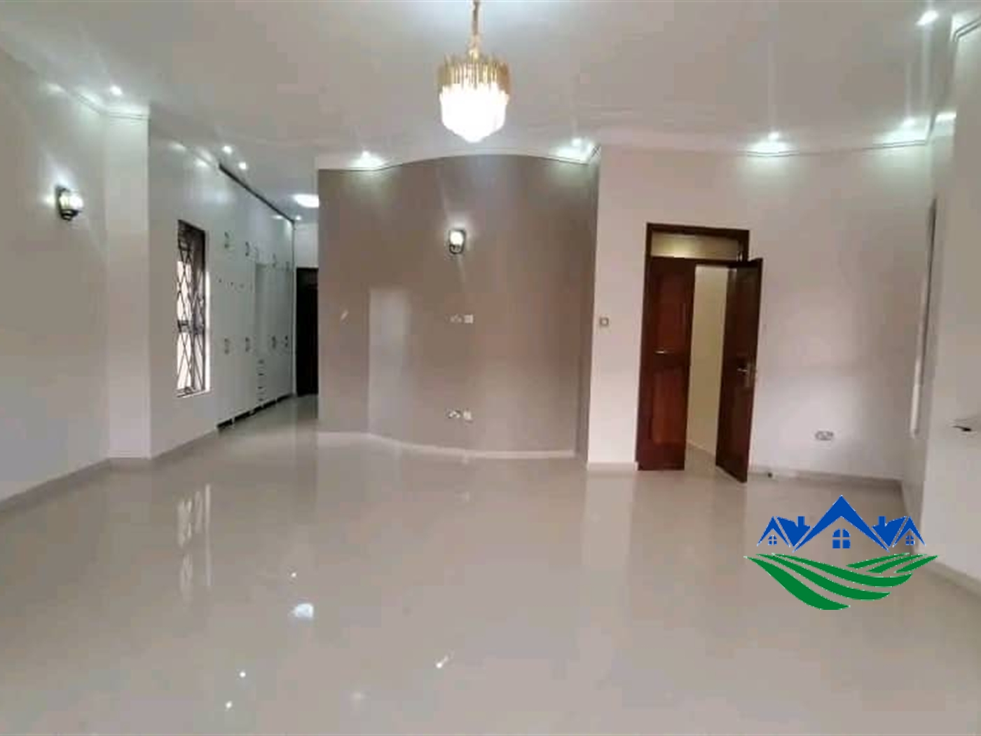 Mansion for sale in Akright Kampala