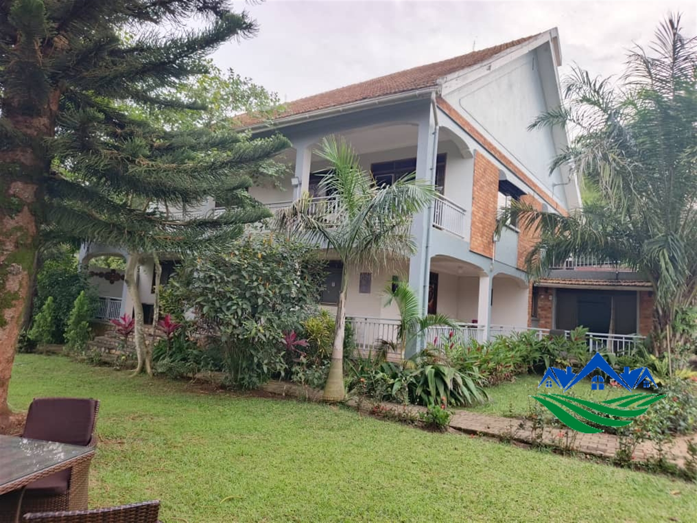 Mansion for sale in Bbunga Wakiso