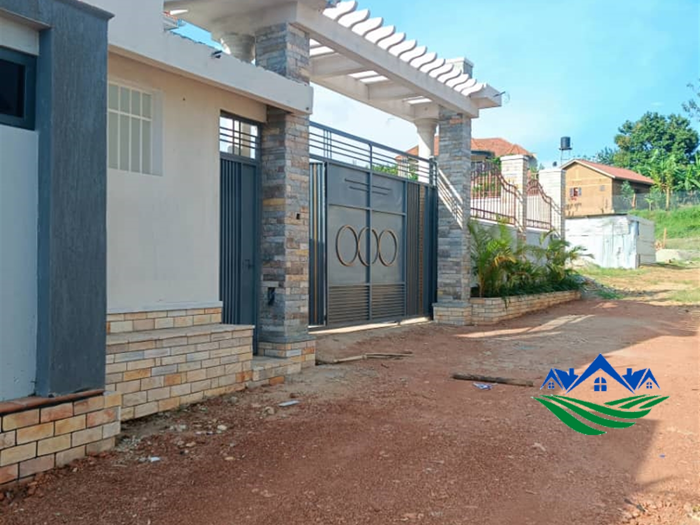 Storeyed house for sale in Lubowa Wakiso