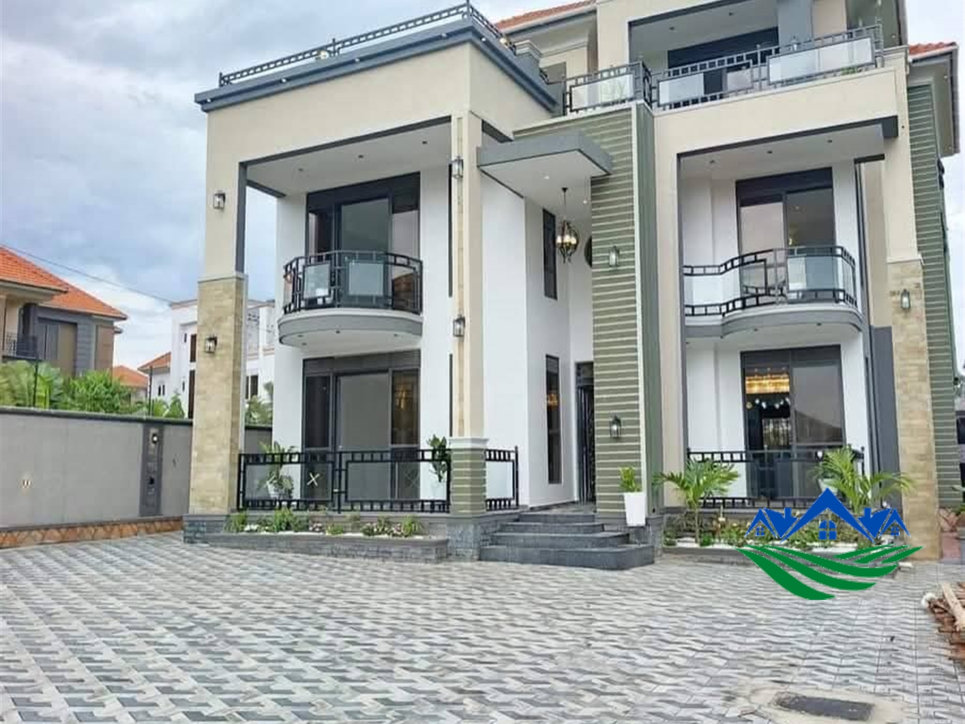 Mansion for sale in Kisaasi Wakiso