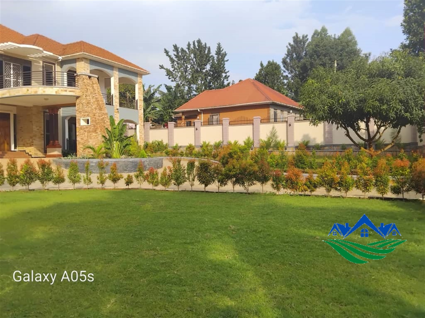 Mansion for sale in Gayaza Wakiso