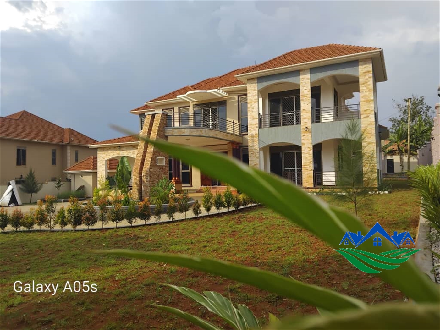 Mansion for sale in Gayaza Wakiso