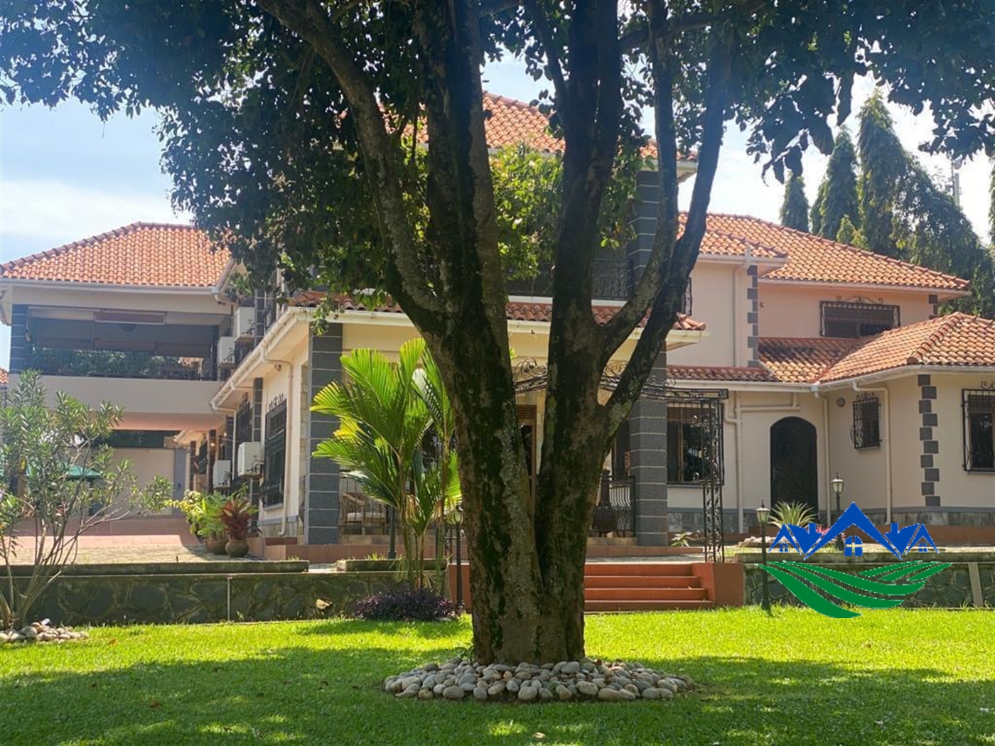 Mansion for sale in Entebbe Wakiso