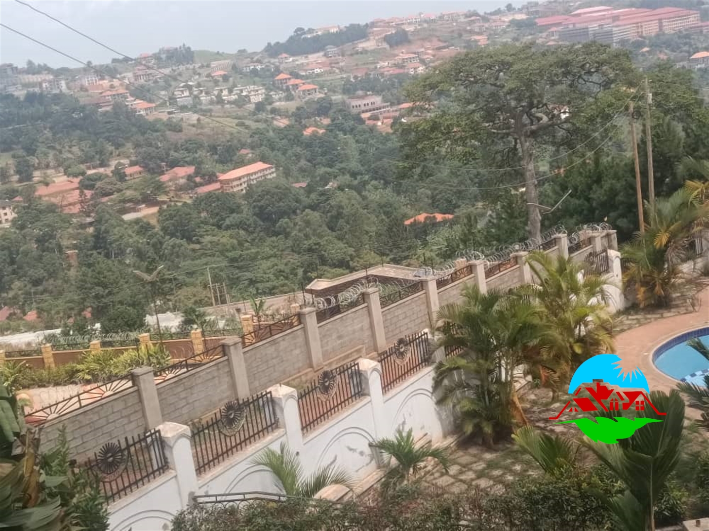 Storeyed house for sale in Bwebajja Wakiso