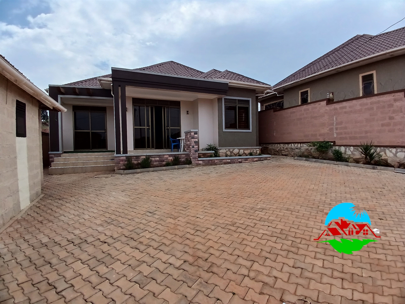 Bungalow for sale in Nakweelo Wakiso