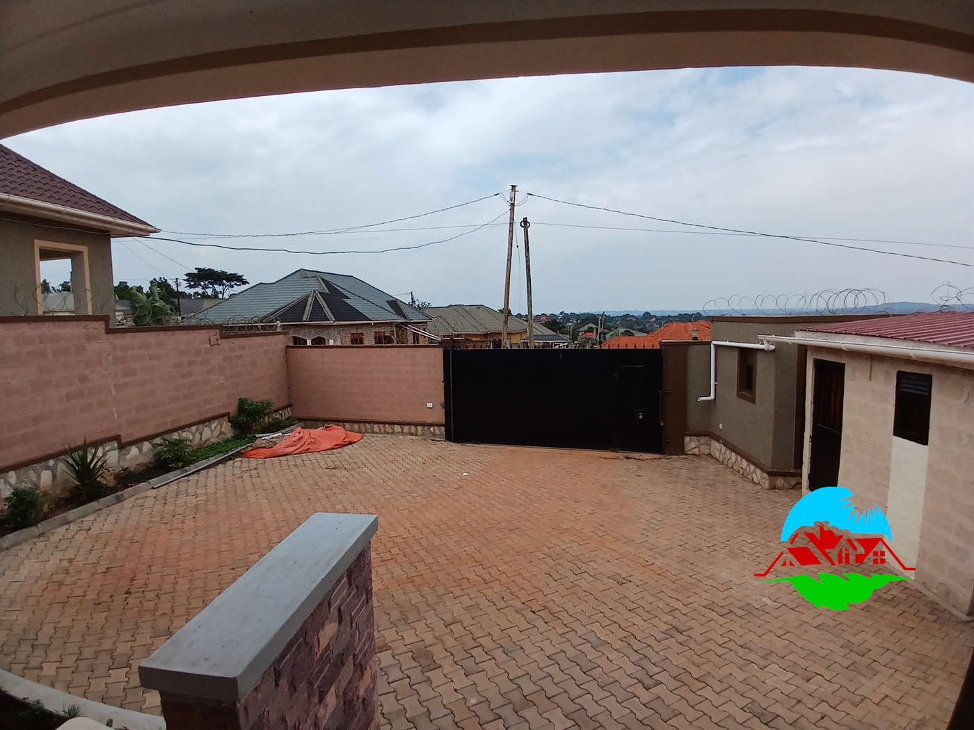 Bungalow for sale in Nakweelo Wakiso