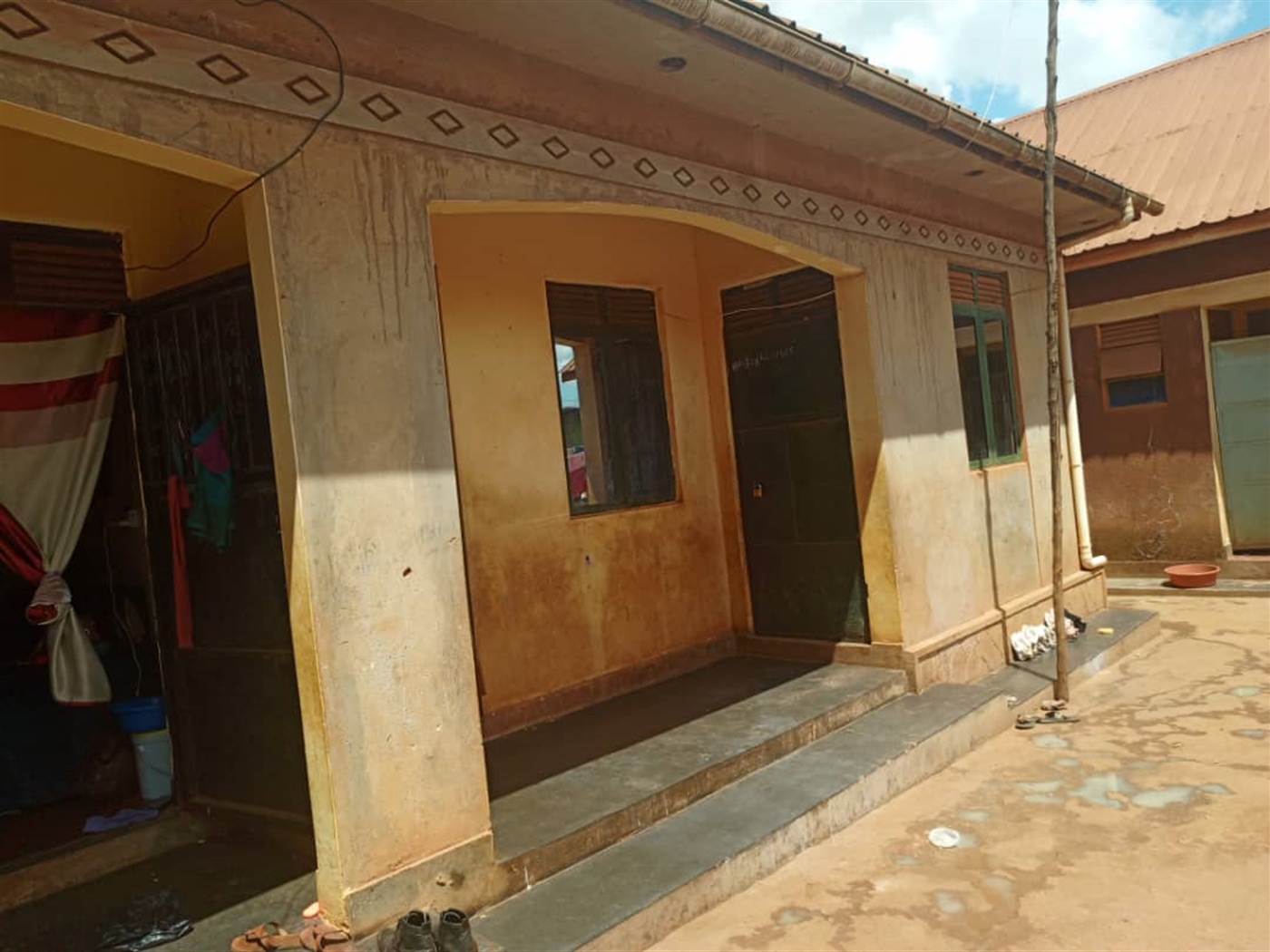 Commercial block for sale in Butenga Wakiso