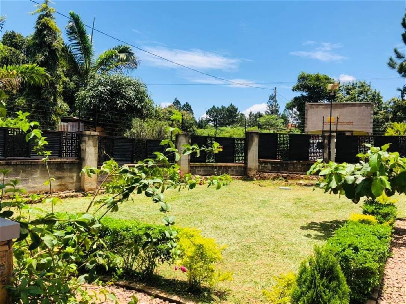 Bungalow for sale in Kira Wakiso