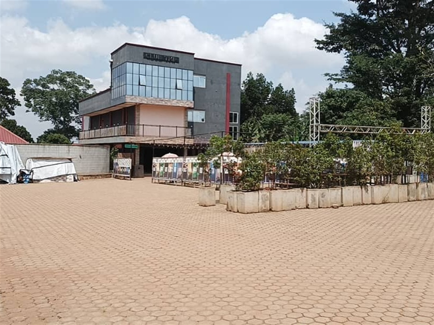 Commercial block for sale in Sonde Wakiso