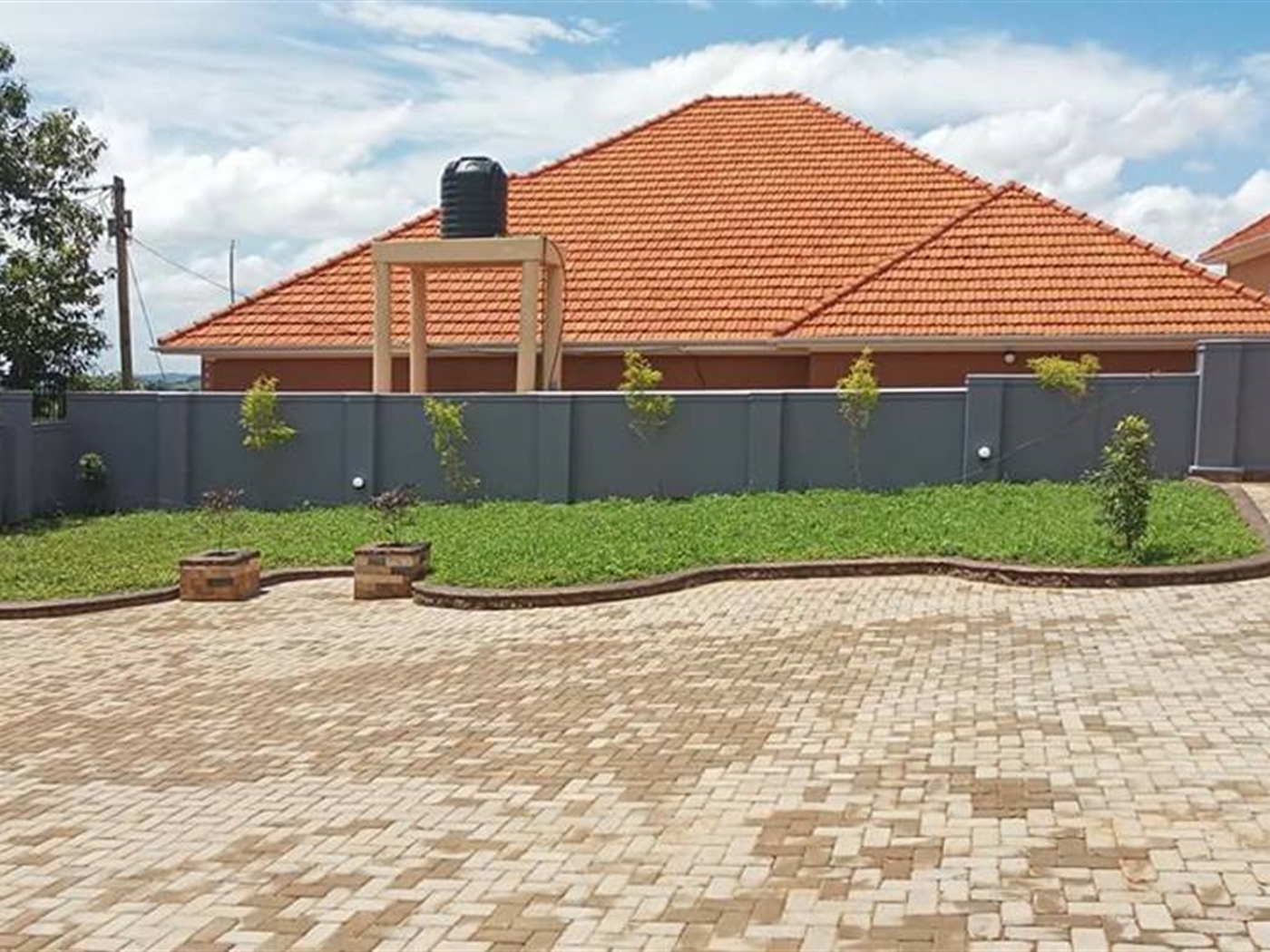 Bungalow for sale in Kira Wakiso