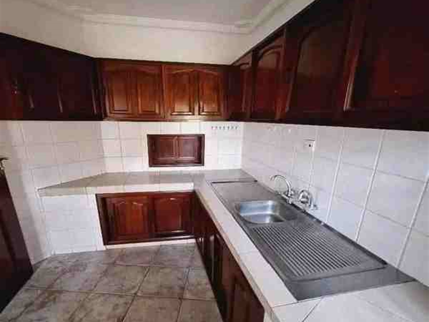 Apartment for rent in Mutungo Kampala