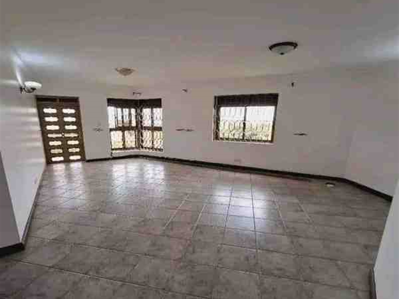 Apartment for rent in Mutungo Kampala