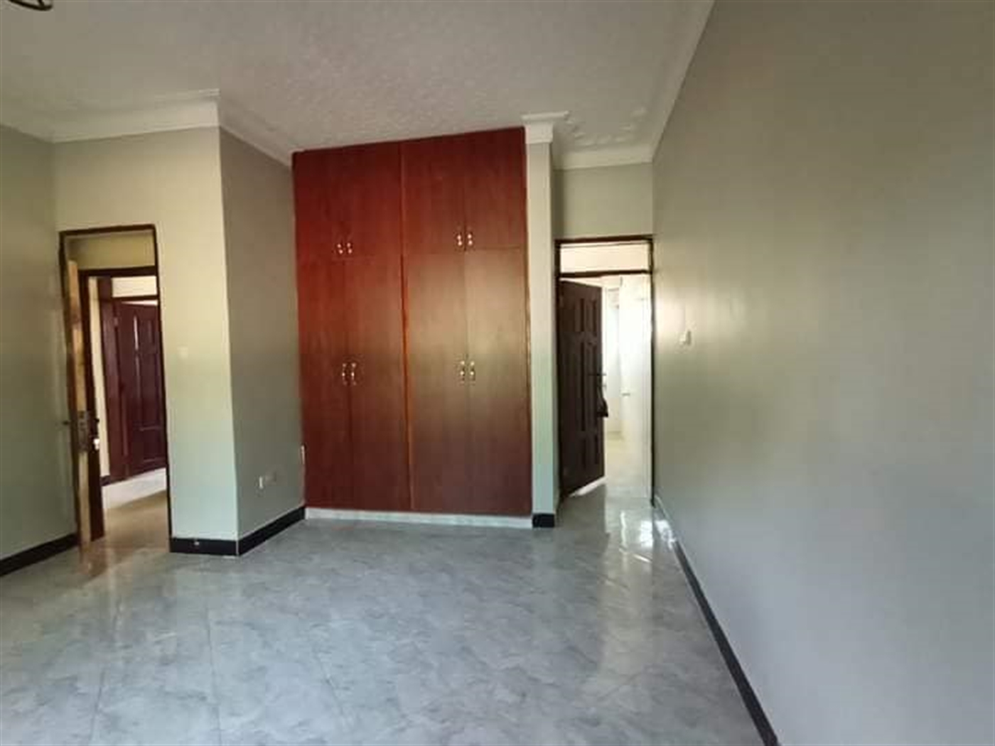 Bungalow for rent in Mpererwe Kampala