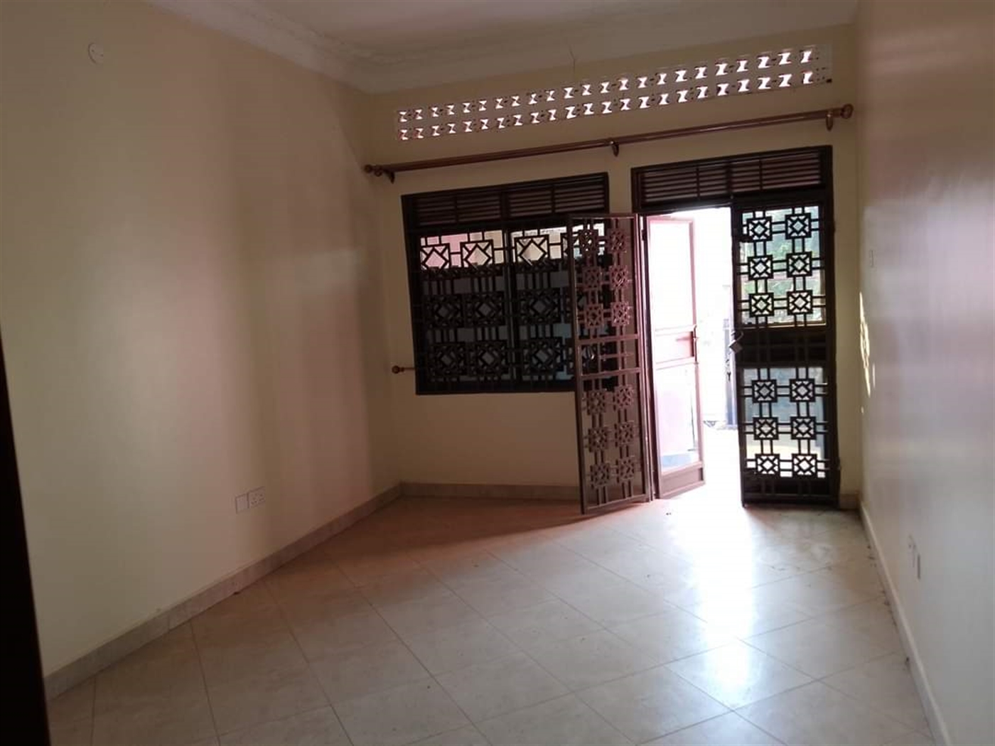 Semi Detached for rent in Seeta Mukono