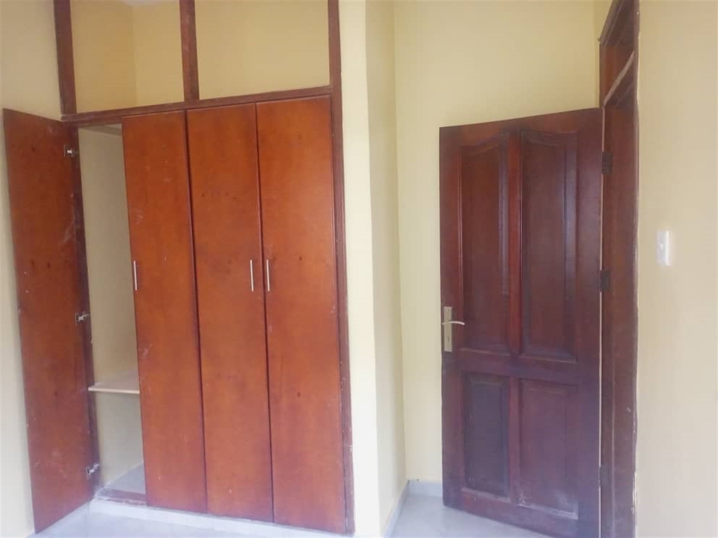 Semi Detached for rent in Nsasa Mukono