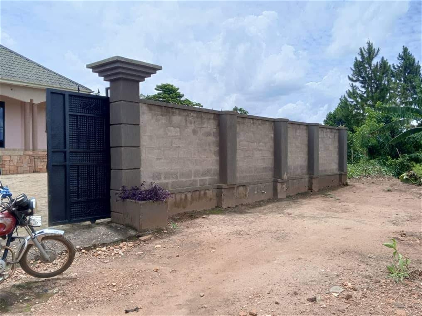 Bungalow for sale in Kijabijo Wakiso