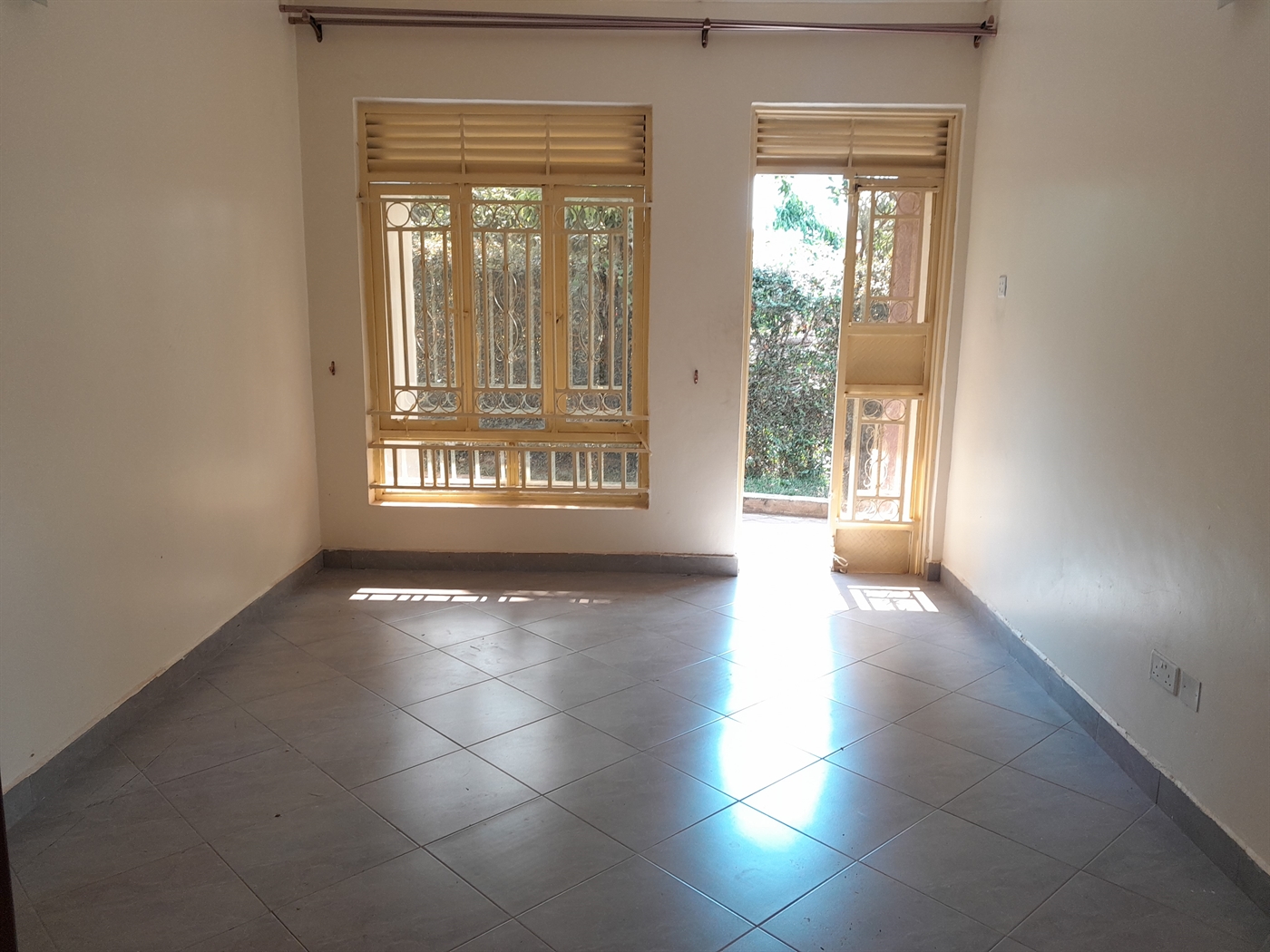 Semi Detached for rent in Kira Wakiso