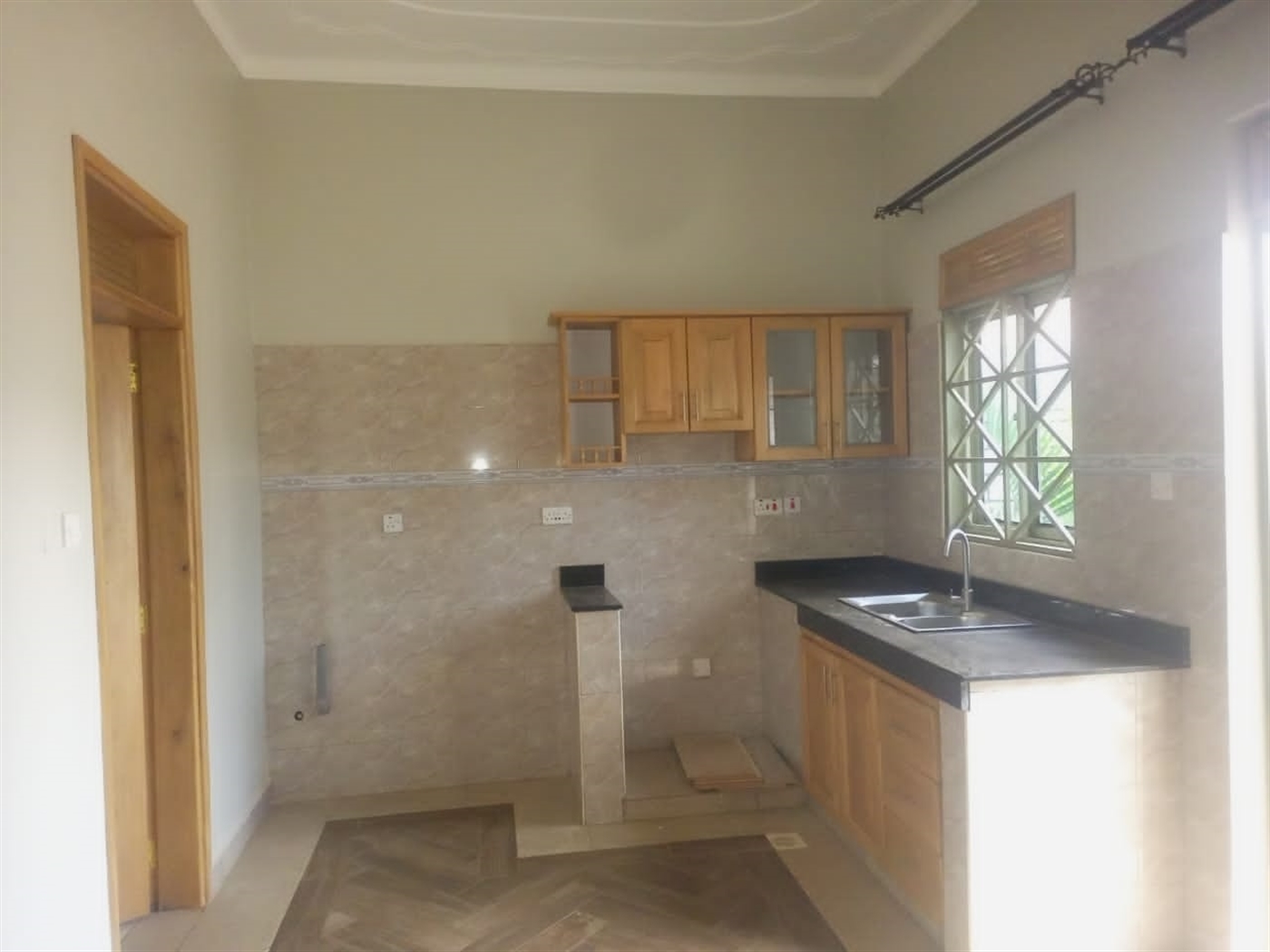 Semi Detached for rent in Sonde Mukono