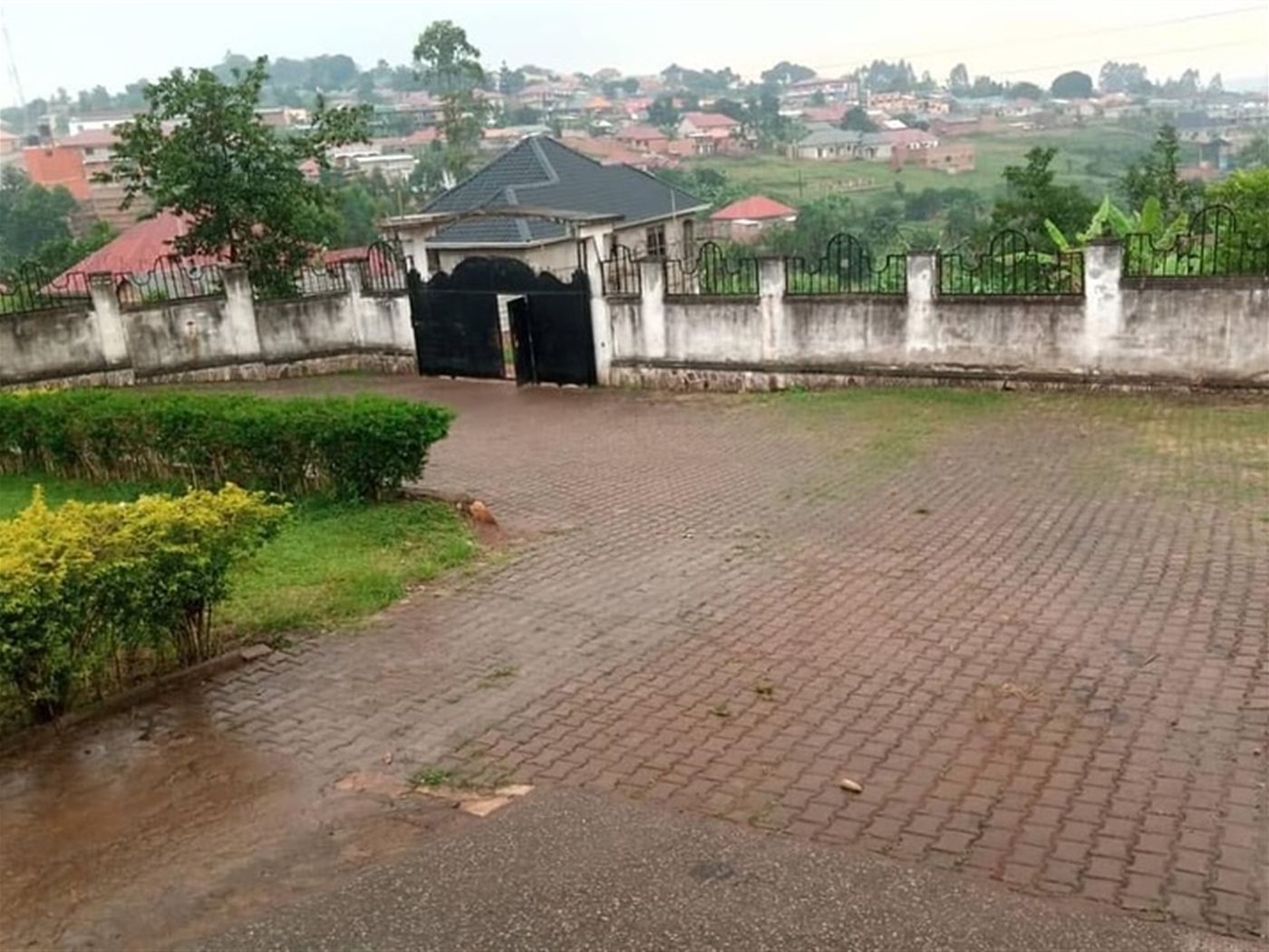 Bungalow for sale in Buyala Mityana