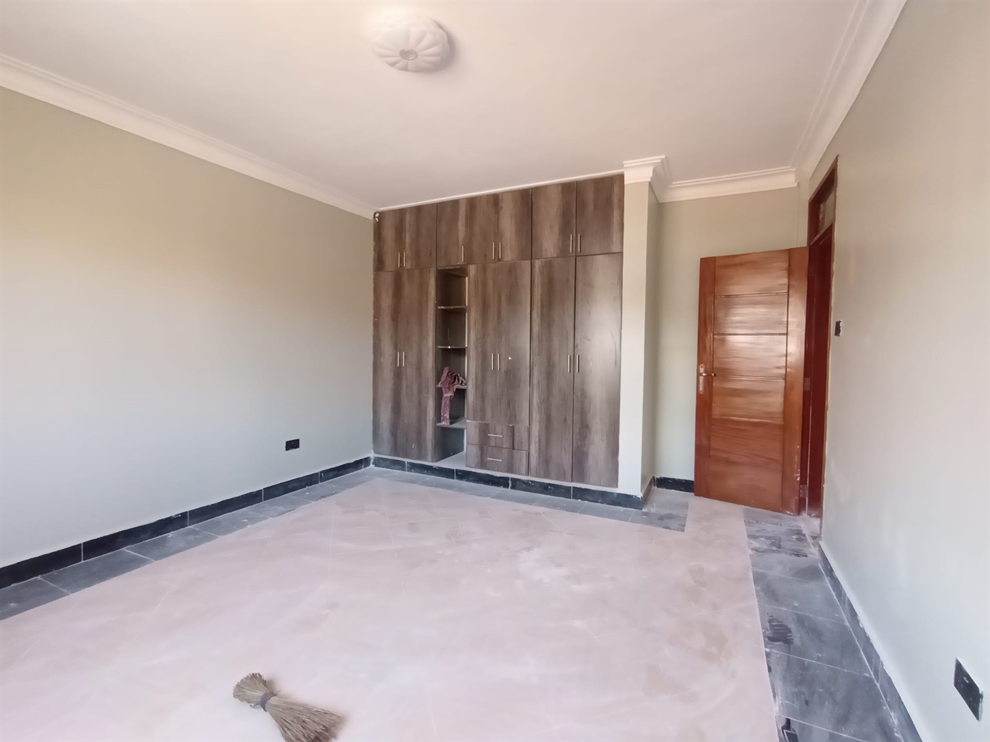 Apartment for rent in Naalya Wakiso